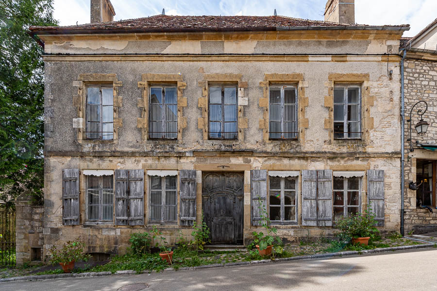 Vézelay : rue Saint-Étienne