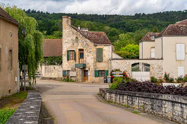 Vault-de-Lugny, pont sur le Cousin