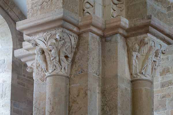 Basilique de Vézelay, narthex : chapiteaux