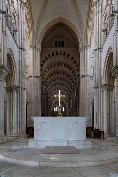 Basilique de Vézelay : autel