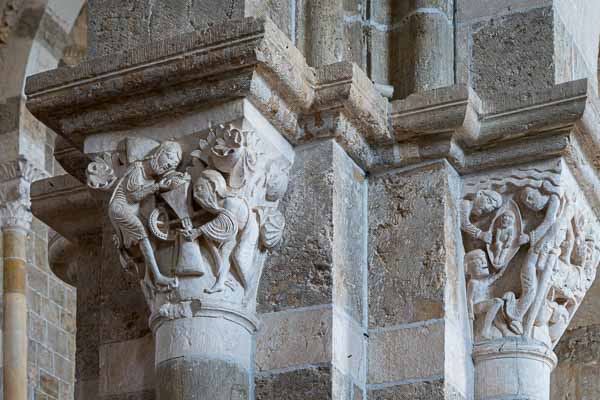 Basilique de Vézelay, nef : chapiteau