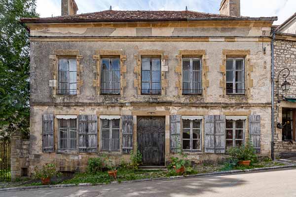 Vézelay : rue Saint-Étienne