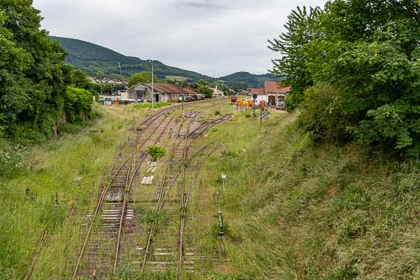 Gare d'Autun, voies à l'abandon