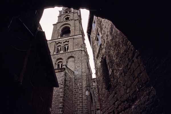 Le Puy-en-Velay : clocher de la cathédrale