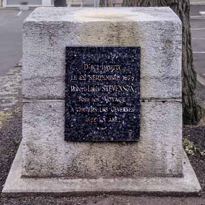 Le Monastier-sur-Gazeille : plaque commémorative du départ de Stevenson