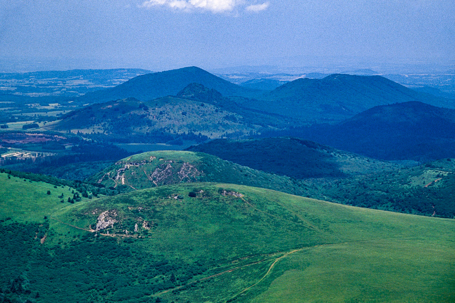 Puy de Dôme : vue vers le nord, puy Chopine, puy des Gouttes