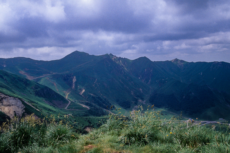 Puy de Sancy, 1885 m, depuis le roc de Cuzeau, 1737 m