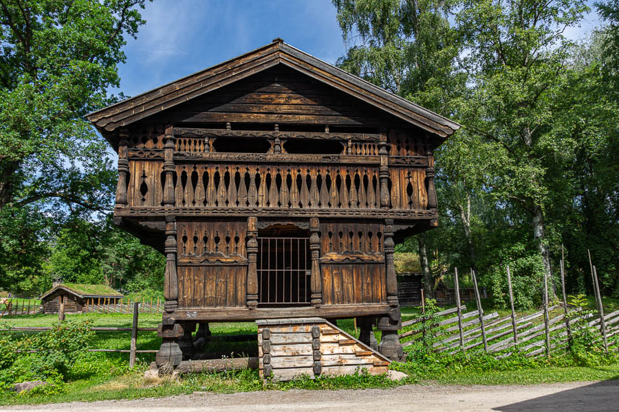 Oslo, Norsk Folkemuseum : grenier, 18e