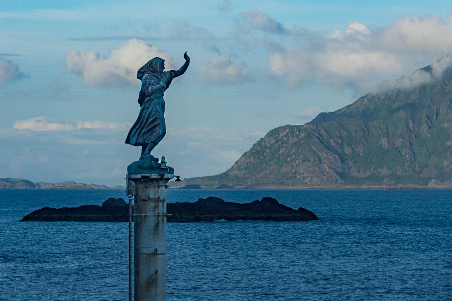 Svolvær : entrée du port