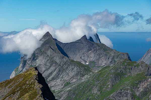 Stamprevtinden, 748 m