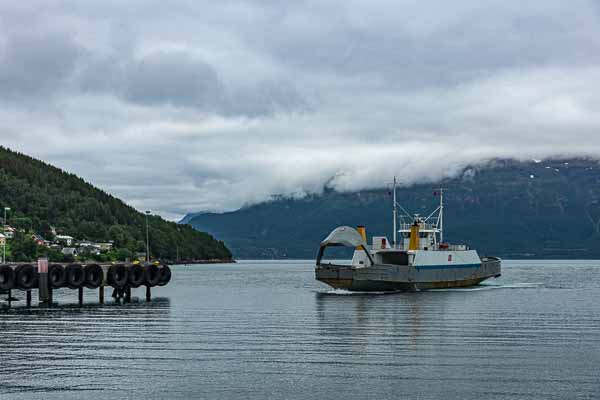 Lyngseidet : ferry pour Olderdalen