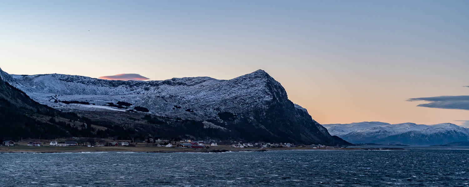 Flø et Roppehornet, 412 m