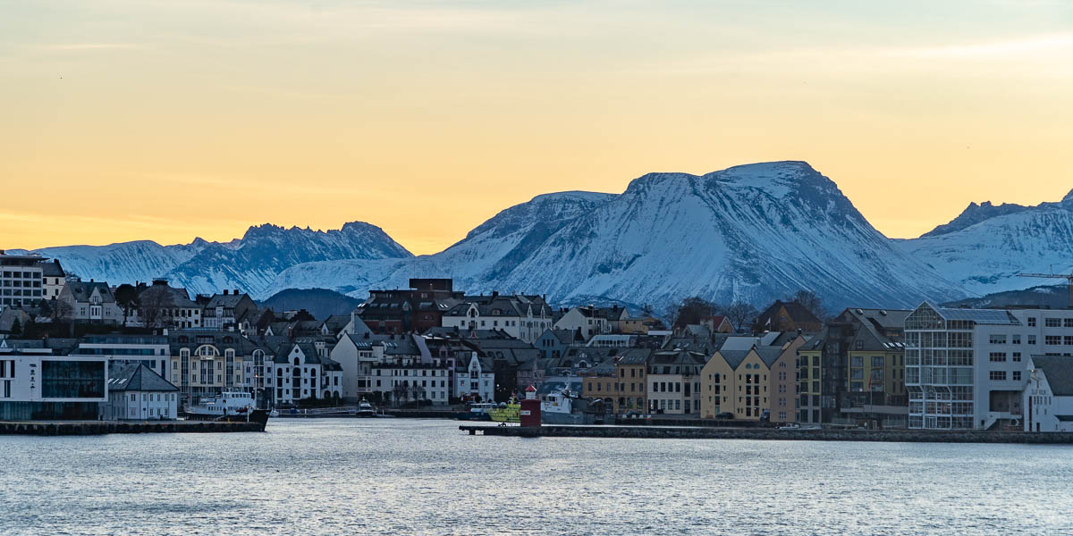 Ålesund : entrée du port