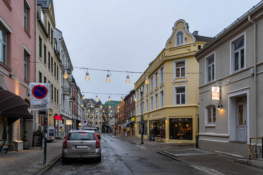 Trondheim : Brattørgata, décorations de Noël