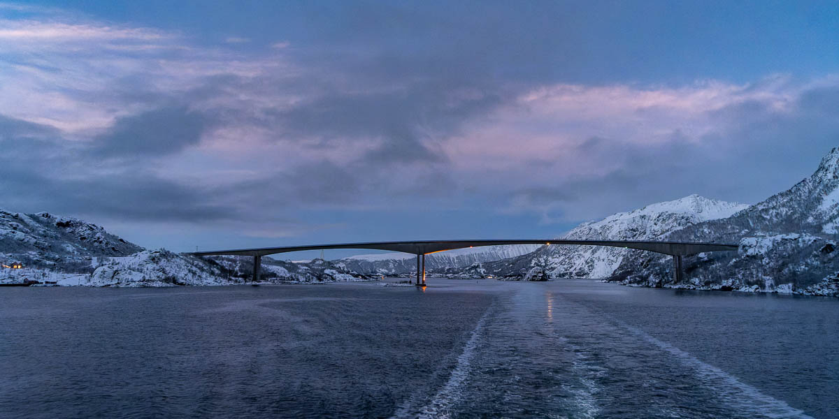 Pont sur le Raftsundet vu du sud