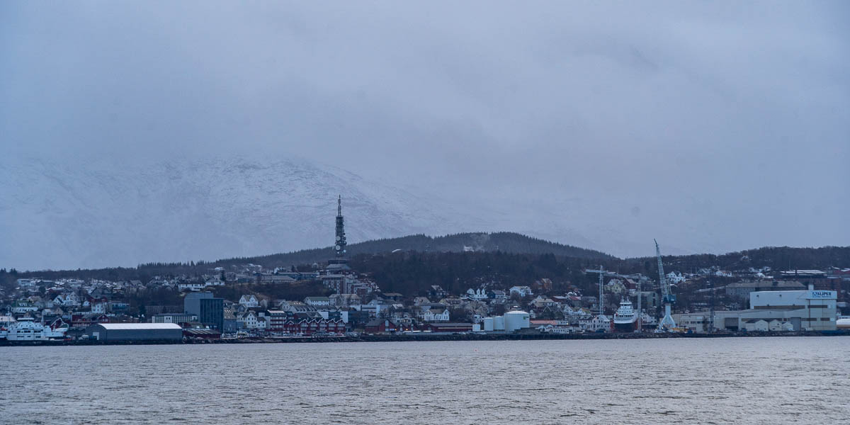 Sandnessjøen : port