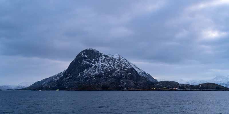 Åmøya : Harfjelltinden, 488 m