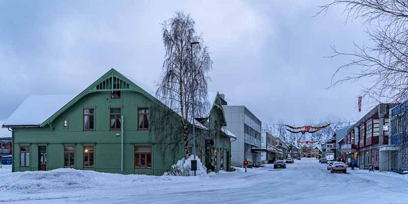 Stokmarknes : rue principale