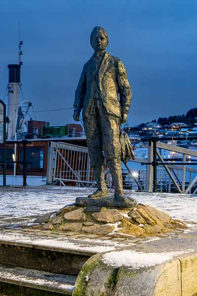 Kristiansund : statue de pêcheur