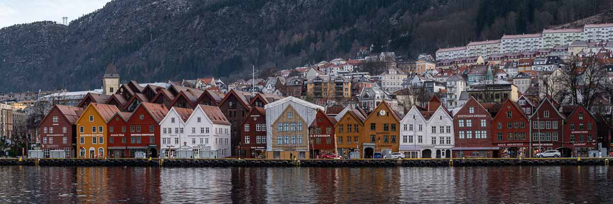 Bergen : entrepôts hanséatiques de Bryggen