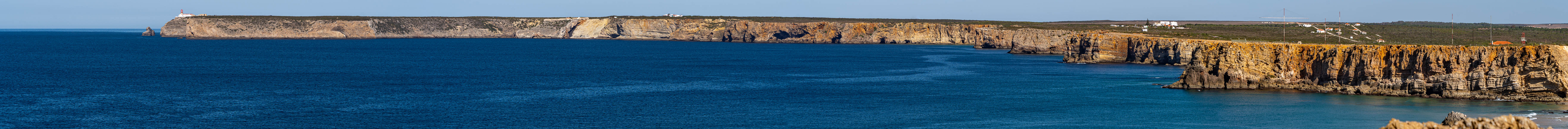 Ponta de Sagres : vue vers le cabo de São Vicente