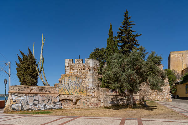 Faro, vieille ville : remparts, porte sud