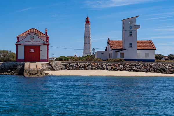 Ria Formosa : secours en mer et phare de Culatra