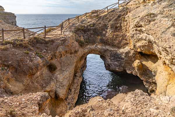 Falaises de Benagil : arche