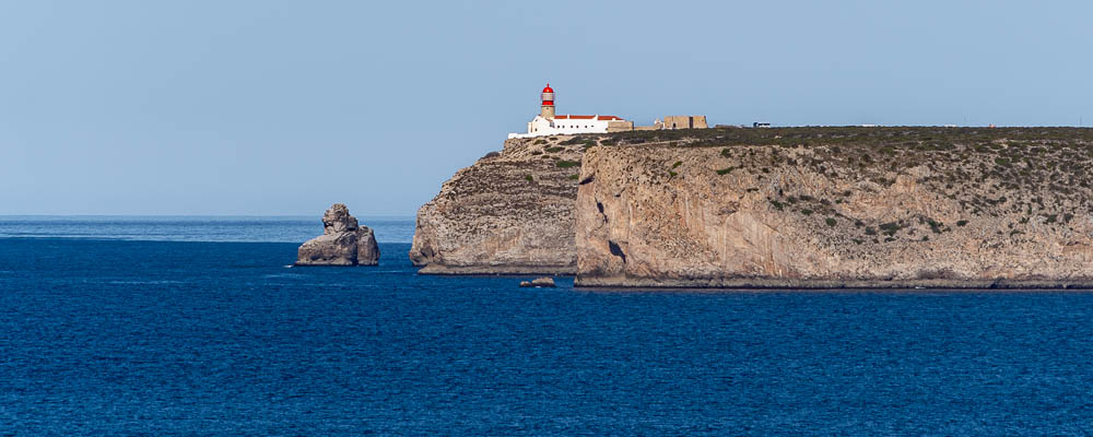 Ponta de Sagres : vue vers le cabo de São Vicente