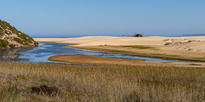 Costa Vicentina : praia da Bordeira, paillote