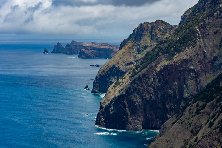 Côte nord, vue vers la pointe de São Lourenço