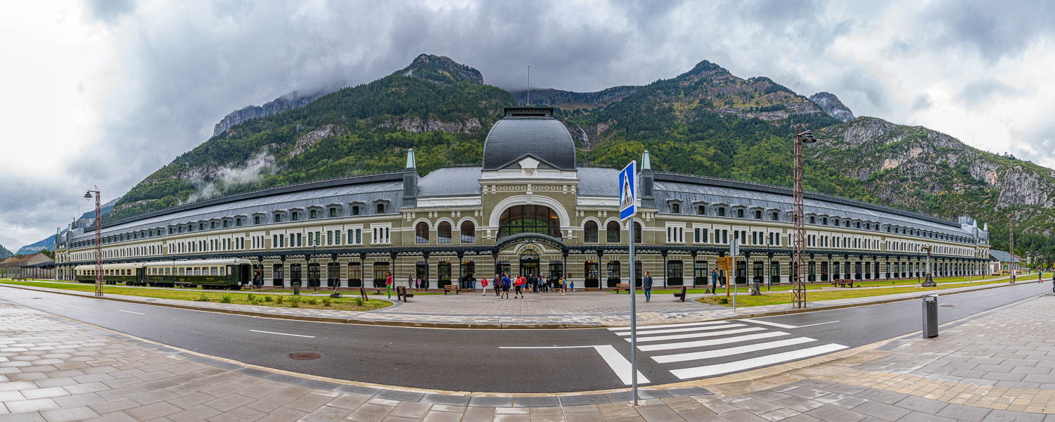 Gare internationale de Canfranc