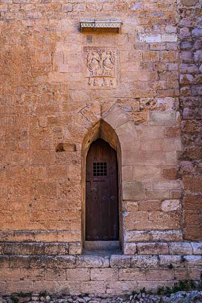 Alquézar, collégiale : porte latérale, Nunilo et Alodia