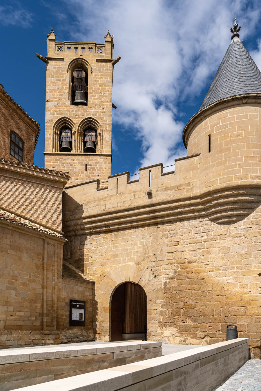 Palais royal d'Olite : entrée