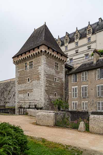 Pau : tour de la Monnaie