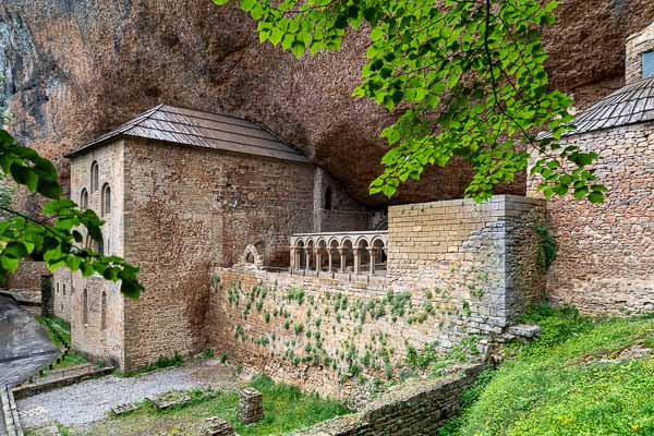 Vieux monastère de San Juan de la Peña : cloître