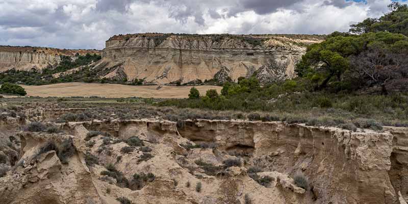 Bardena Blanca : falaise d'El Plano