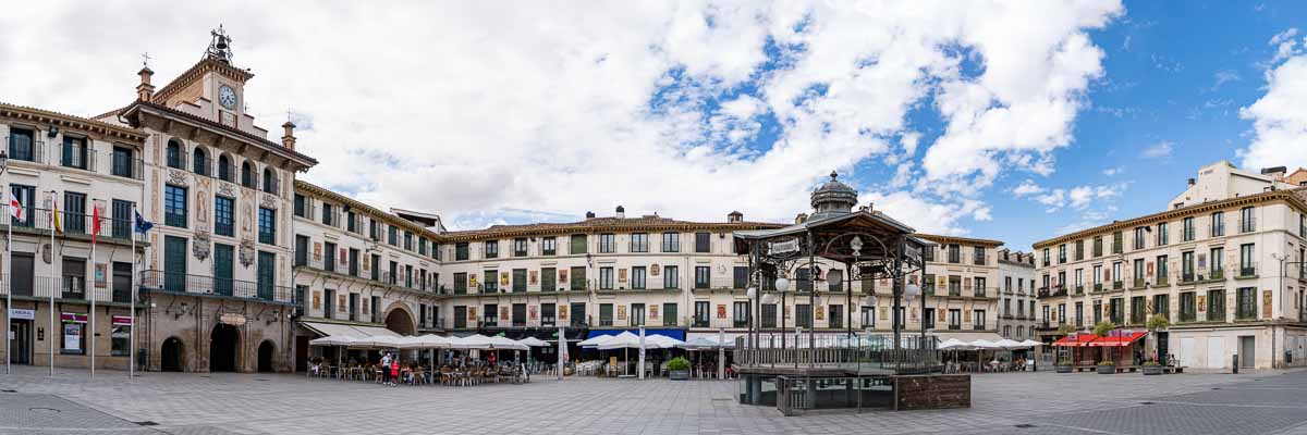 Tudela : plaza de los Fueros