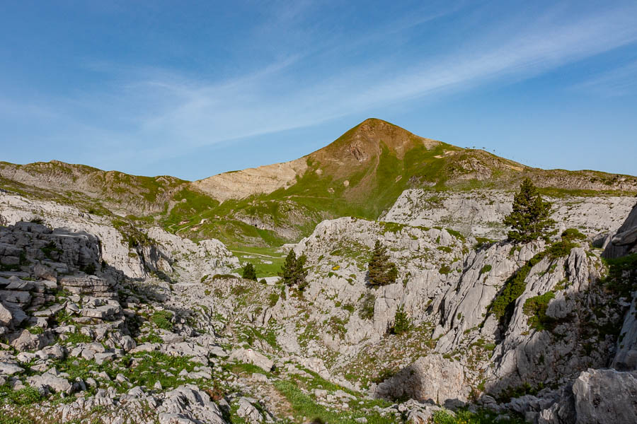 Arres d'Anie et pic d'Arlas, 2044 m