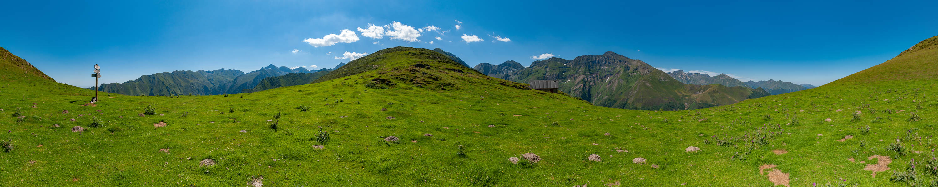 Col et cabane du Clot du Lac, 1821 m