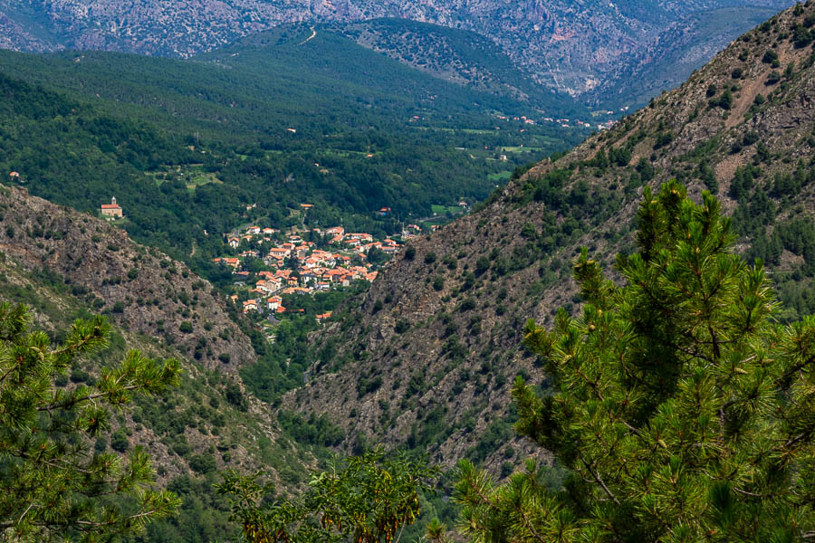 Sahorre, 675 m
