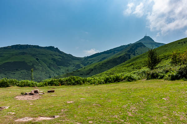 Deskargako lepoa, 273 m, et la Rhune