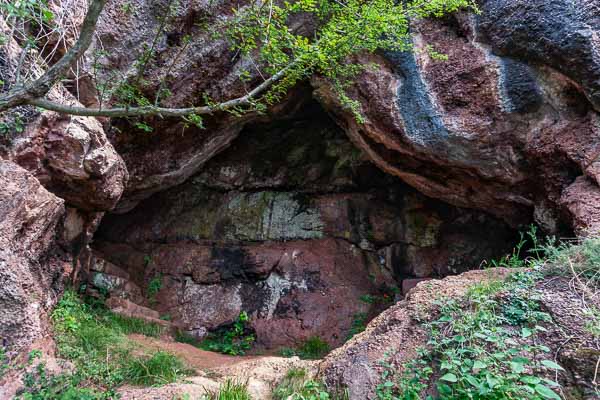 Grotte du Saint-qui-Sue (Harpeko Saindua)