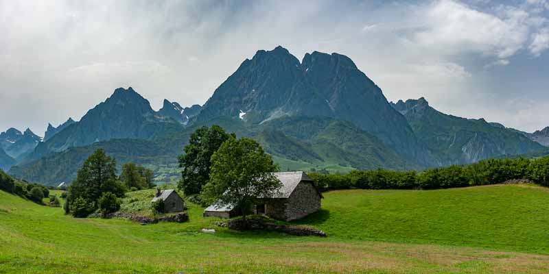 Cirque de Lescun : granges