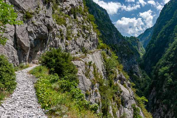 Chemin de la mâture et gorges d'Enfer