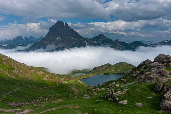 Lac Gentau et pic du Midi d'Ossau, 2884 m