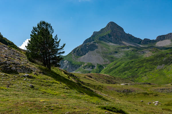 Pic de Cézy, 2209 m