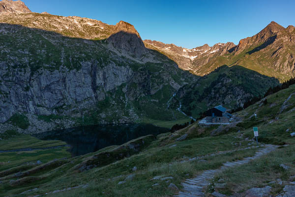 Lac et refuge d'Espingo