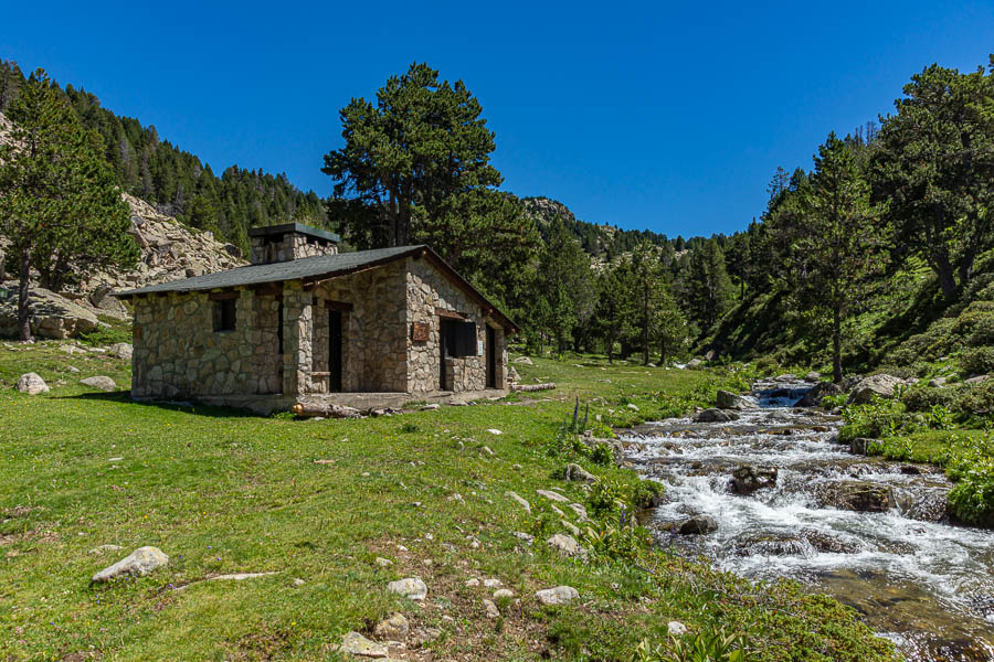 Refuge de Riu dels Orris, 2150 m