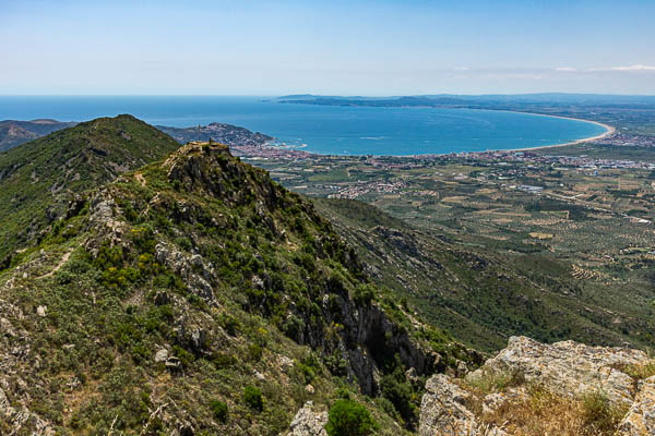 Cap de Creus, castell de Sant Salvador : vue vers la baie de Roses